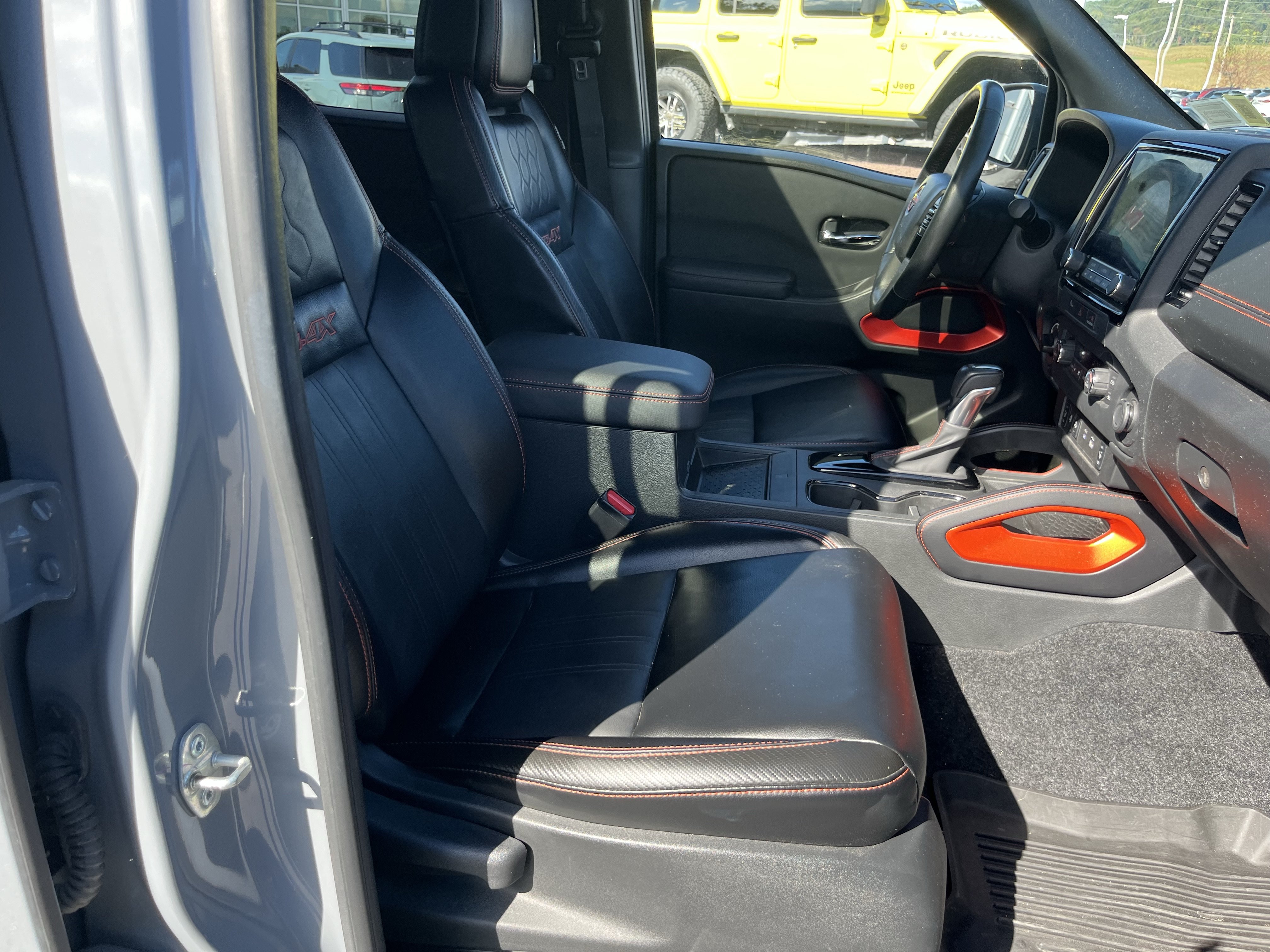 Used 2024 Nissan Frontier PRO-4X w/ Pro Premium Package AWD/4WD image 3