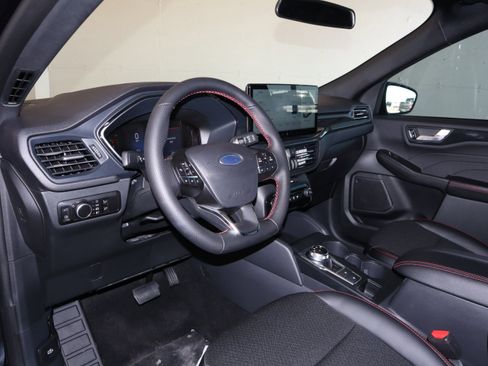 New 2025 Ford Escape ST-Line w/ Equipment Group 301A image 21