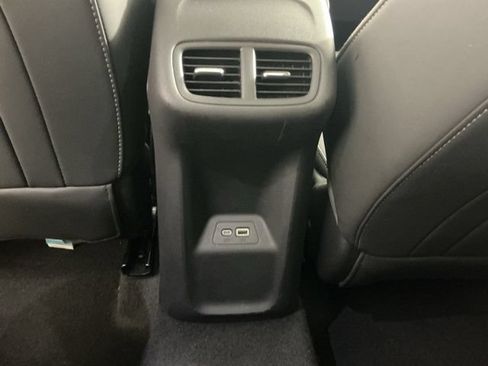 Used 2021 Buick Envision Essence w/ Technology Package I AWD/4WD image 35