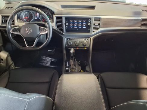 Used 2021 Volkswagen Atlas SE image 16