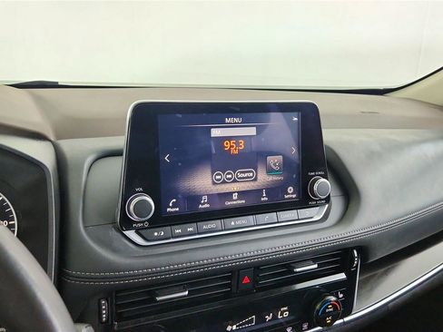 Certified 2023 Nissan Rogue SL image 32