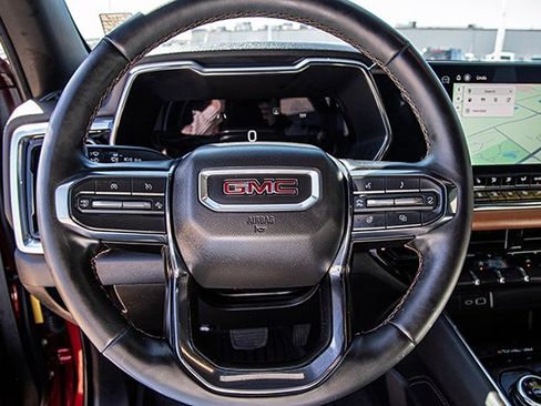 Used 2023 GMC Canyon AT4 w/ AT4 Premium Package image 8