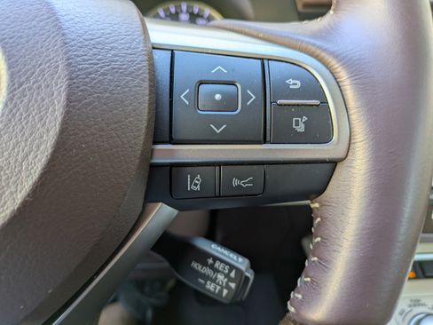 Used 2016 Lexus ES 350 image 23