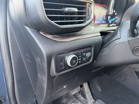 Used 2020 Ford Explorer Limited image 16