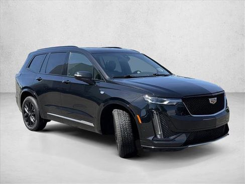Used 2021 Cadillac XT6 Sport AWD/4WD image 3