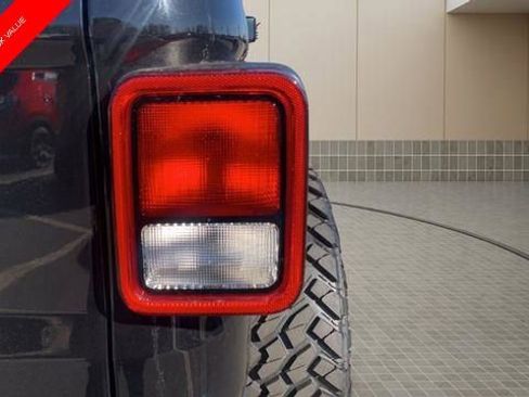Certified 2022 Jeep Gladiator Mojave AWD/4WD image 15