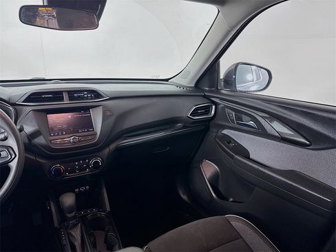 Used 2022 Chevrolet TrailBlazer LT image 22