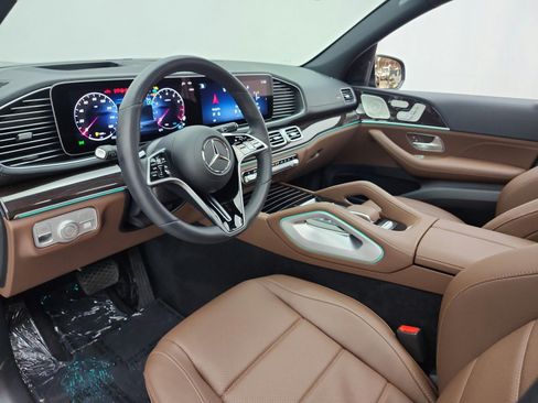 Certified 2026 Mercedes-Benz GLS 450 4MATIC image 12