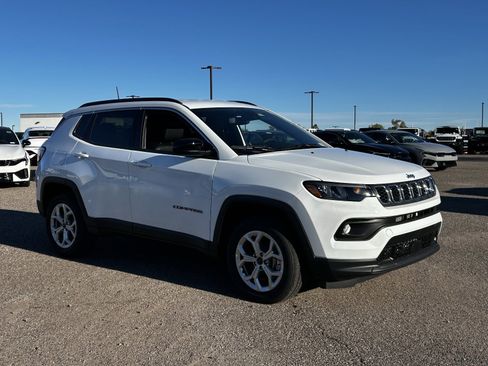 New 2026 Jeep Compass Latitude image 3