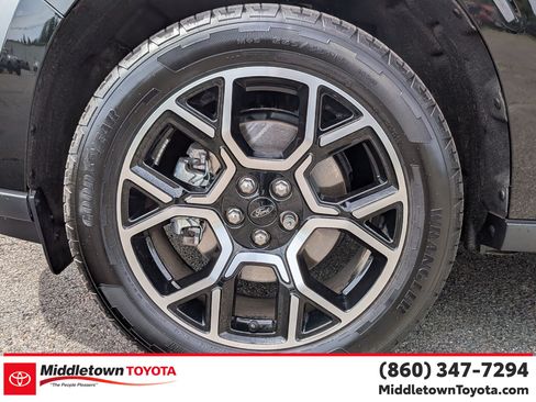 Used 2025 Ford Maverick Lariat w/ 4K Tow Package AWD/4WD image 9