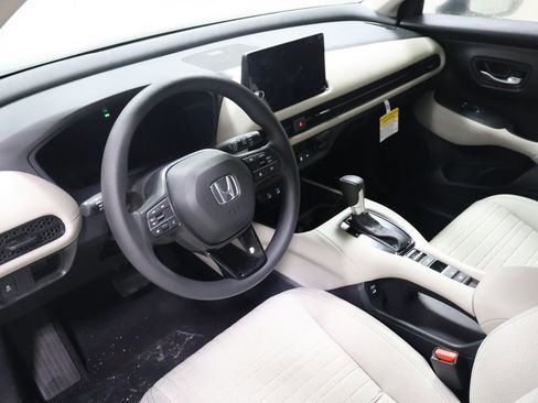 New 2026 Honda HR-V LX image 24