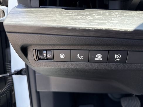 Certified 2024 Nissan Ariya AWD image 19