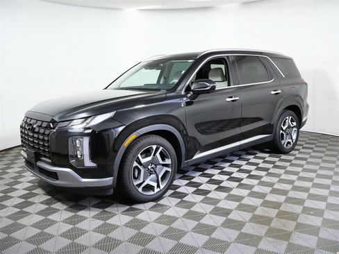 Used 2024 Hyundai Palisade Limited image 5
