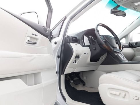 Used 2011 Lexus RX 350 AWD w/ Premium Pkg image 24