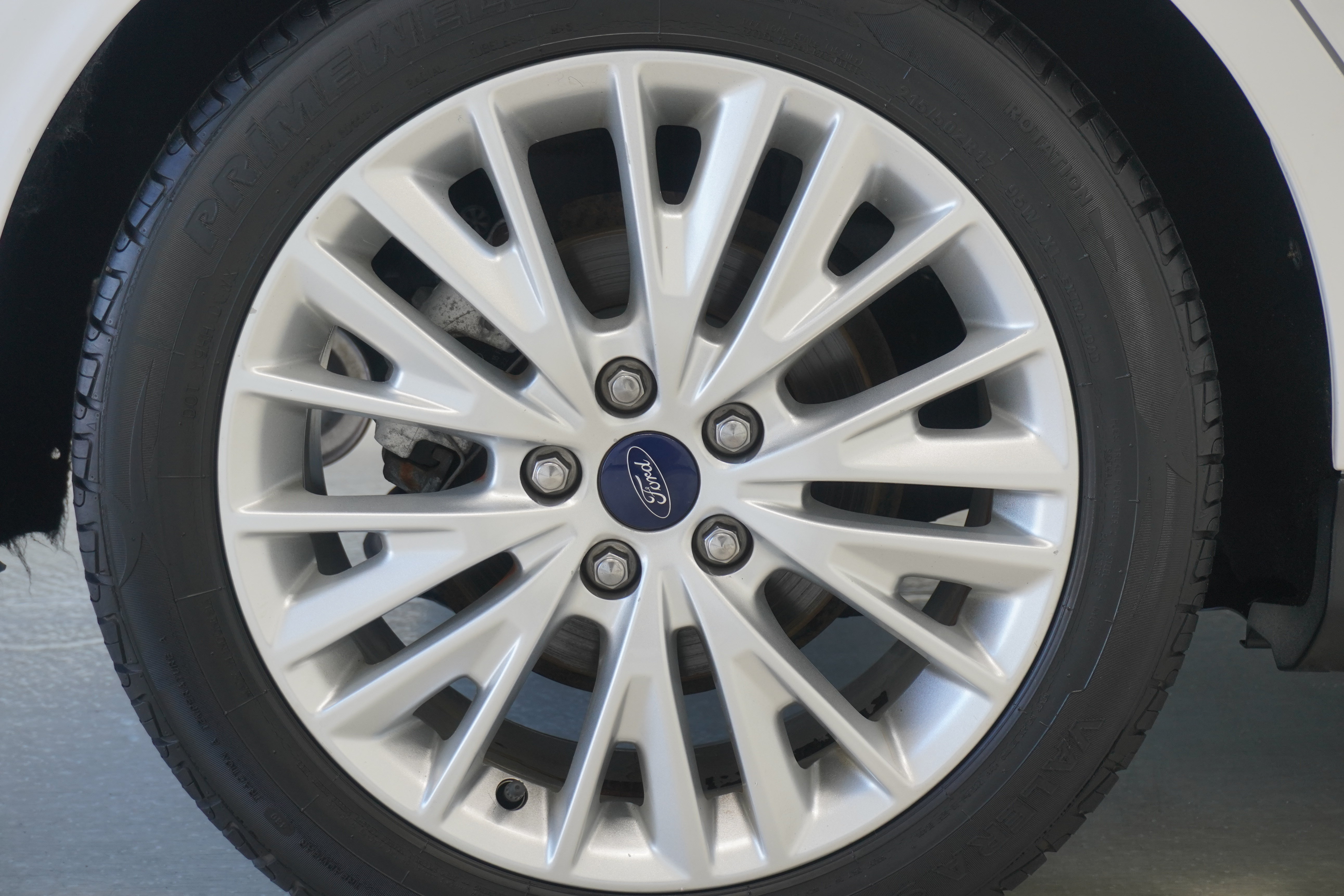 Used 2015 Ford Focus Titanium w/ Titanium Technology Package FWD image 23