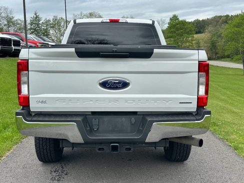 Used 2019 Ford F250 XLT AWD/4WD image 4