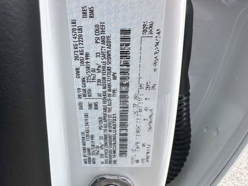Used 2020 Ford Escape Titanium AWD/4WD image 37