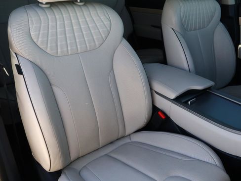 Used 2023 Hyundai Palisade Limited image 19