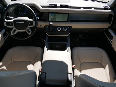 Used 2023 Land Rover Defender 110 SE AWD/4WD image 8