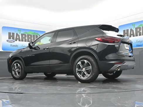 Used 2025 Chevrolet Blazer LT FWD image 21
