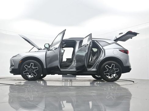 Used 2023 Chevrolet Blazer RS w/ Driver Confidence II Package image 45