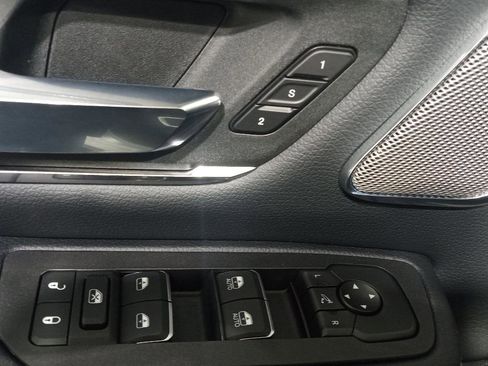 New 2026 RAM 1500 Laramie AWD/4WD image 11