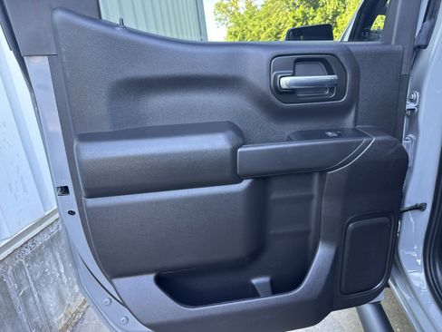 Used 2024 Chevrolet Silverado 1500 Custom Trail Boss w/ LPO, Dark Essentials Package AWD/4WD image 10