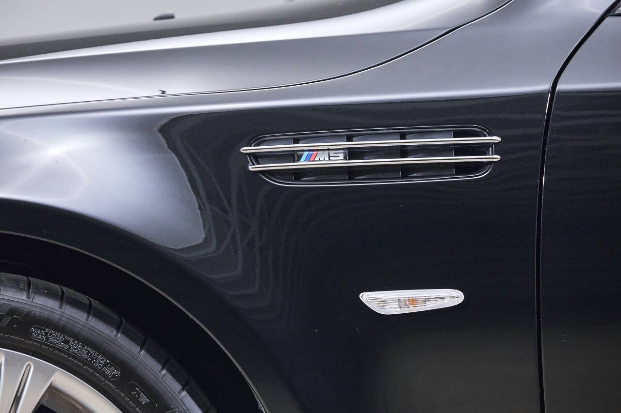 Used 2008 BMW M5 RWD image 39