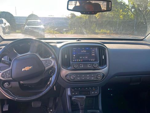 Used 2020 Chevrolet Colorado Z71 AWD/4WD image 11