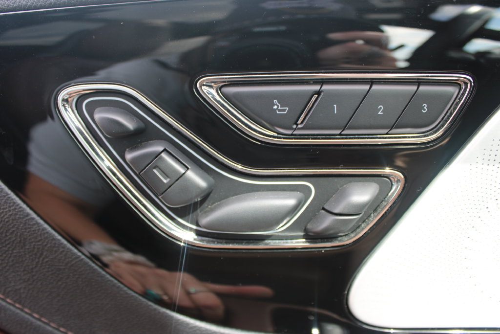 Used 2025 Lincoln Aviator Reserve w/ Luxury Package RWD image 28
