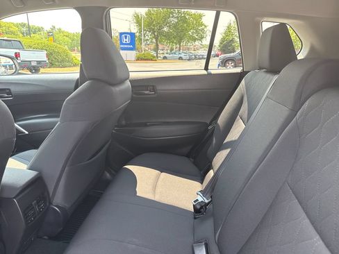 Used 2026 Toyota Corolla Cross LE AWD/4WD image 19
