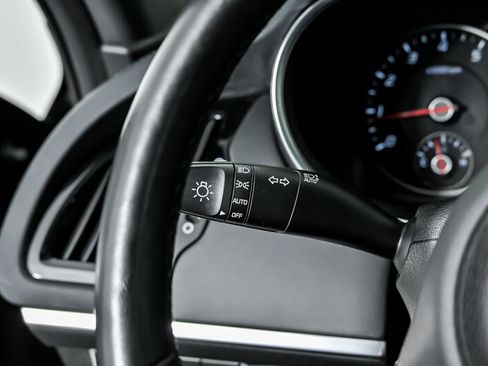 Used 2022 Kia Stinger GT2 AWD/4WD image 29