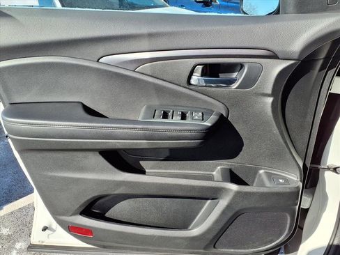 Used 2022 Honda Pilot Sport image 22