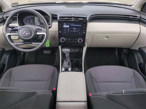 Used 2024 Hyundai Tucson SE image 15