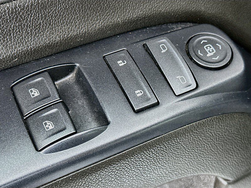 Used 2017 GMC Sierra 1500 2WD Regular Cab image 16