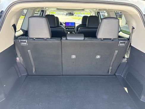 Used 2025 Toyota Grand Highlander AWD Hybrid image 5