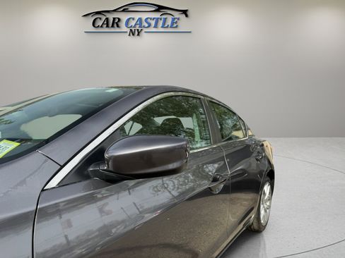 Used 2019 Acura ILX FWD image 8