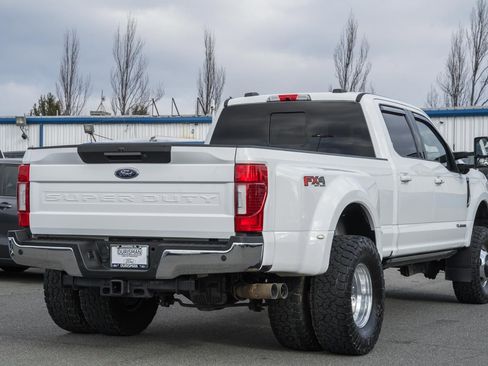 Used 2022 Ford F350 Lariat w/ Lariat Ultimate Package image 5