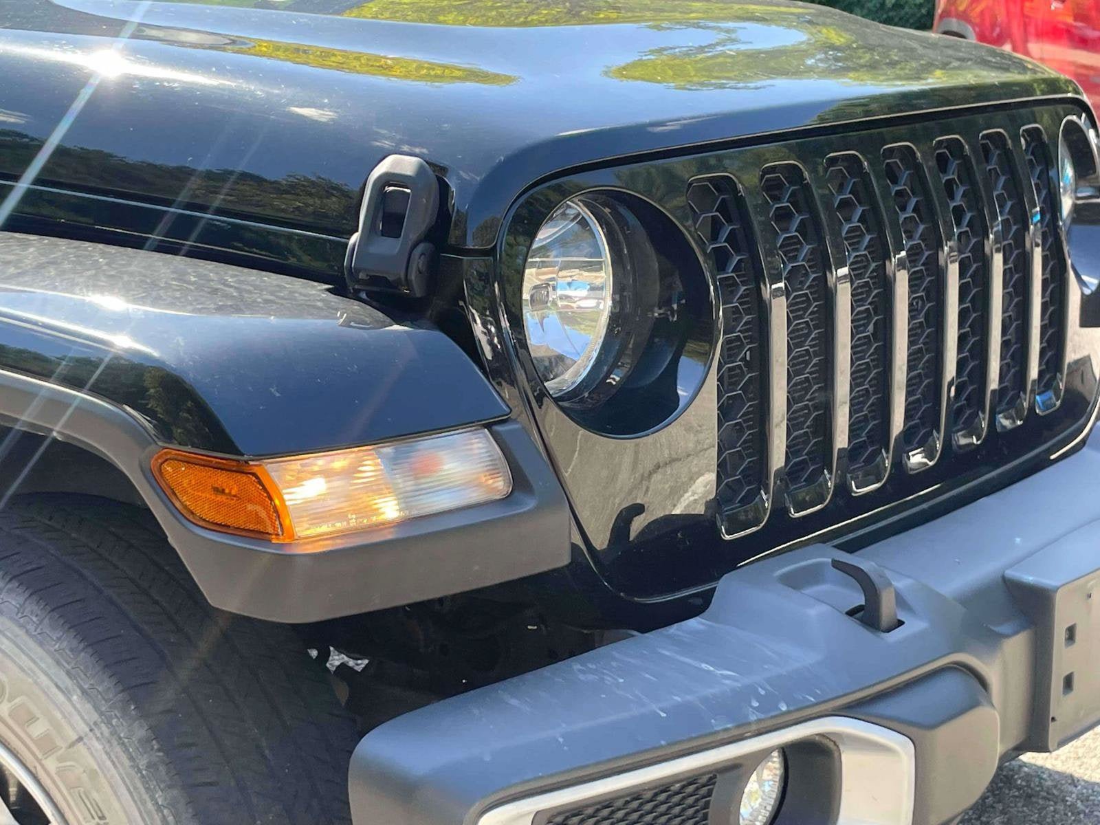 Used 2022 Jeep Gladiator Sport AWD/4WD image 10