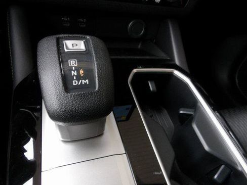 New 2025 Mitsubishi Outlander ES image 19