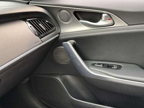 Used 2019 Kia Stinger GT1 image 29