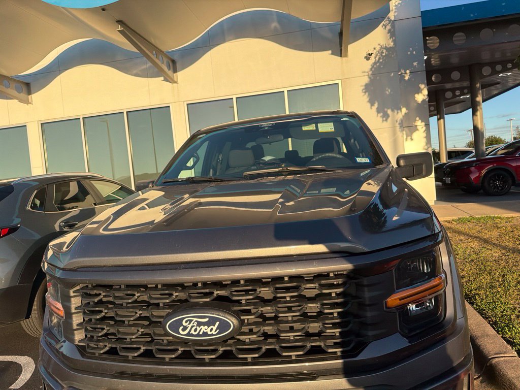 Used 2025 Ford F150 STX RWD image 2
