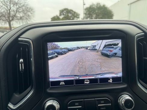 Certified 2022 GMC Sierra 2500 AT4 w/ Driver Alert Package I image 11