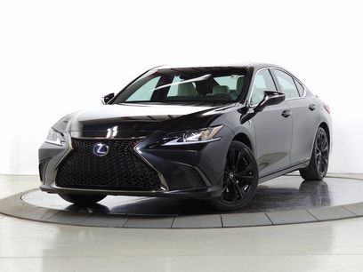 Used 2022 Lexus ES 300h F Sport w/ Accessory Package 2