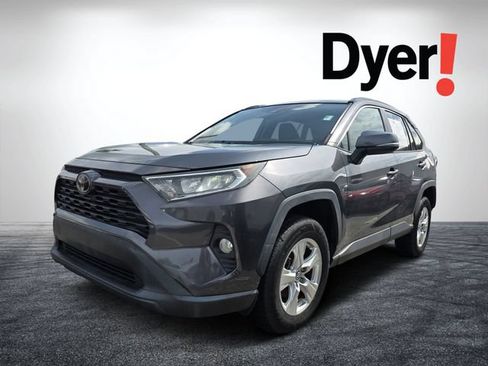 Used 2021 Toyota RAV4 XLE FWD image 5