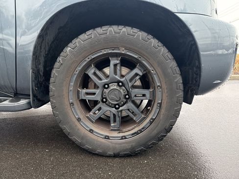 Used 2010 Toyota Sequoia Limited image 8