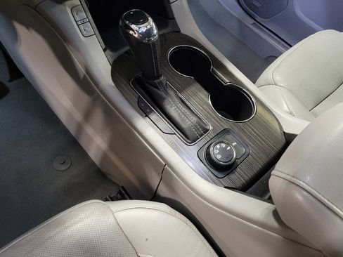 Used 2019 GMC Acadia SLT image 26