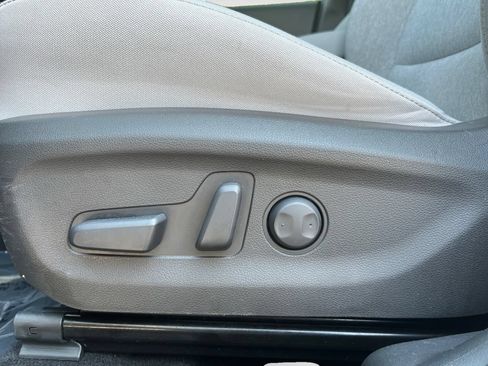 Used 2023 Hyundai Kona SEL FWD image 16