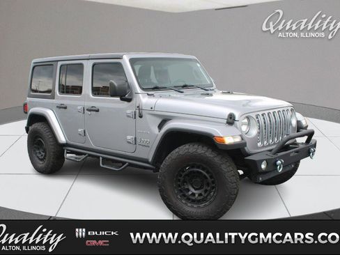 Used 2021 Jeep Wrangler Unlimited Sahara AWD/4WD image 1