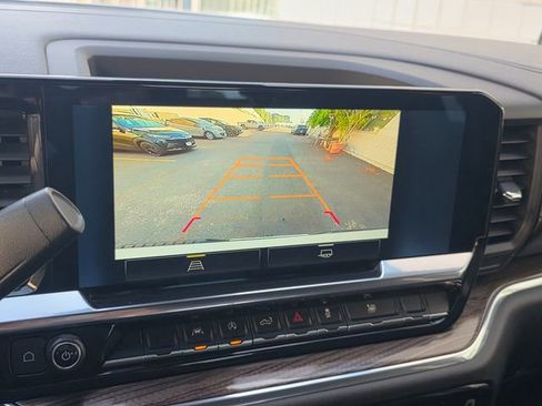 Used 2025 Chevrolet Silverado 1500 LT RWD image 26